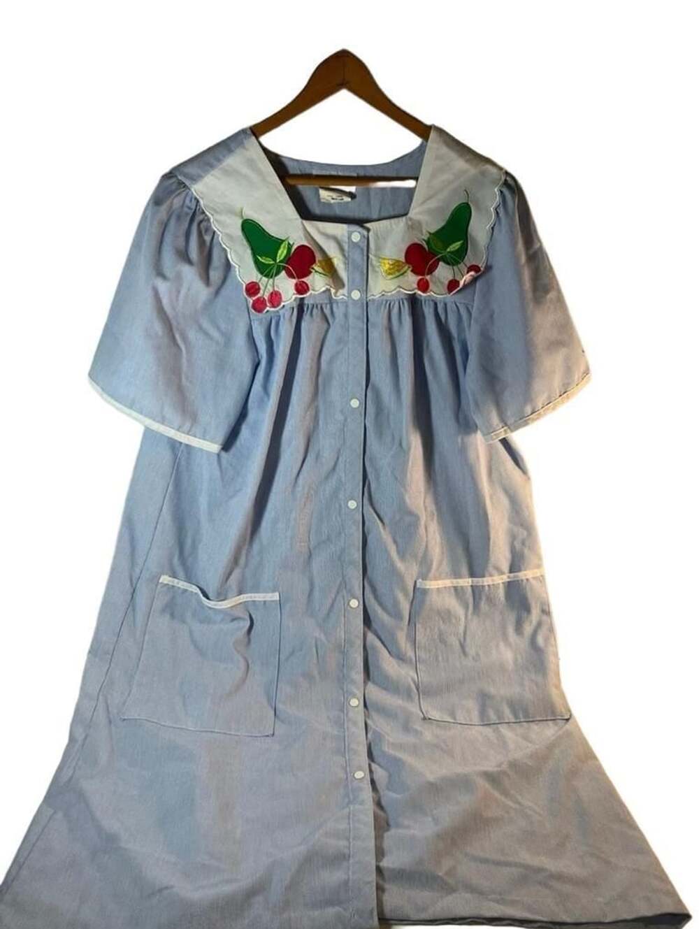 Smart Time House Dress Medium Blue Seersucker Fruit Embroidered Snap Front